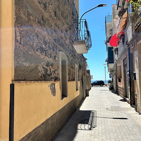 勒托阳尼A Casa Del Nonno Jack别墅 外观 照片